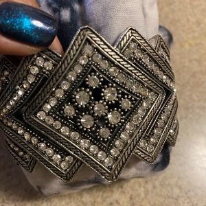 Bling 💍 Bling Metal Bracelet.